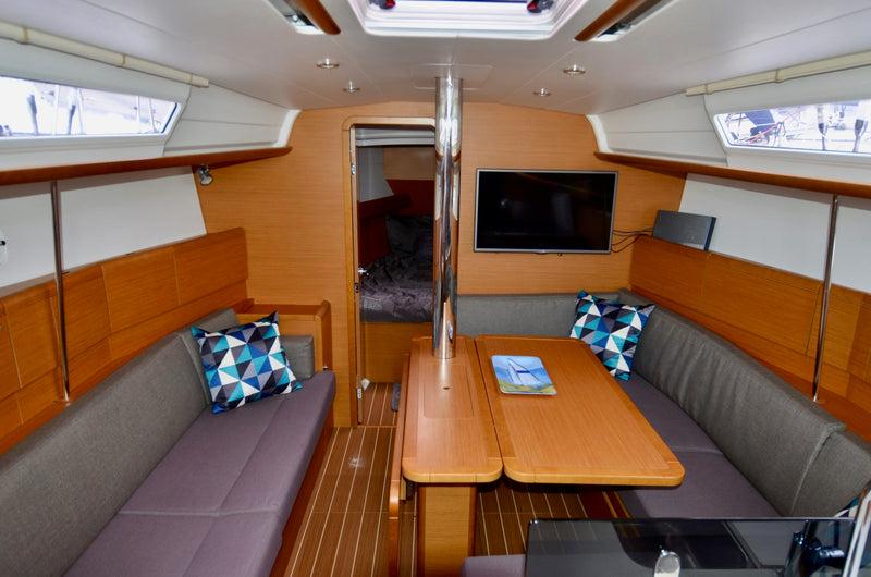 2012 Jeanneau Sun Odyssey 379 OptiMystic