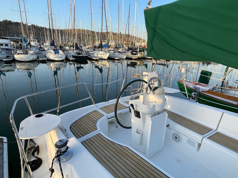 Beneteau Oceanis 331 - Irish Ayes