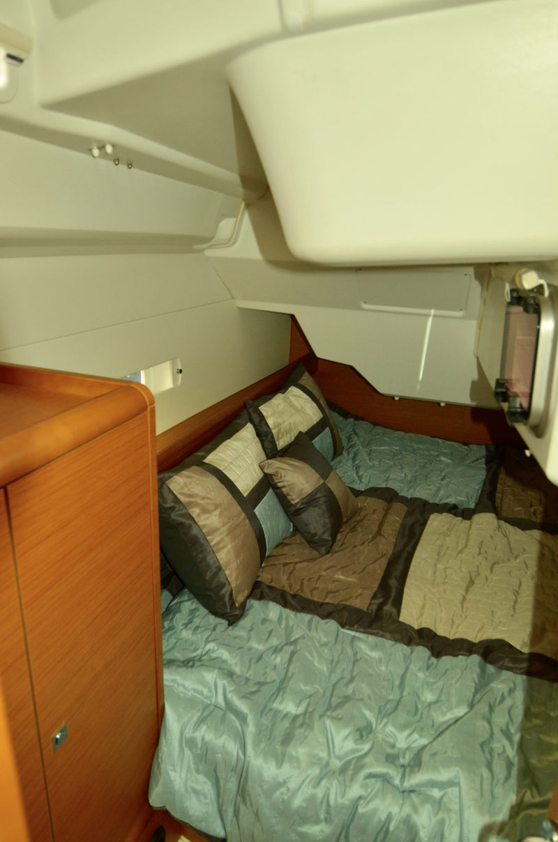 2012 Jeanneau Sun Odyssey 379 OptiMystic