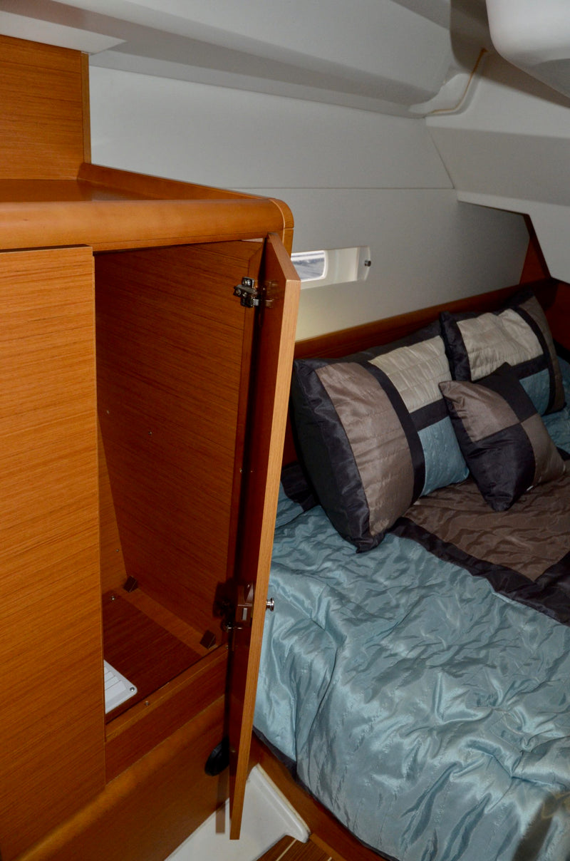 2012 Jeanneau Sun Odyssey 379 OptiMystic