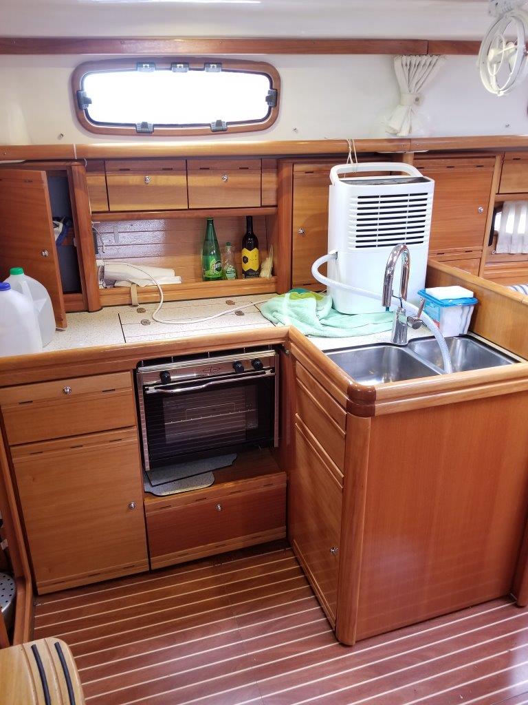 2007 Bavaria 37 Cruiser