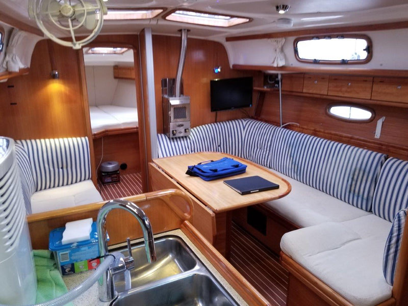 2007 Bavaria 37 Cruiser