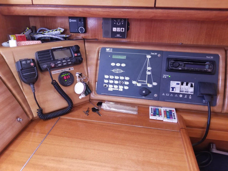 2007 Bavaria 37 Cruiser