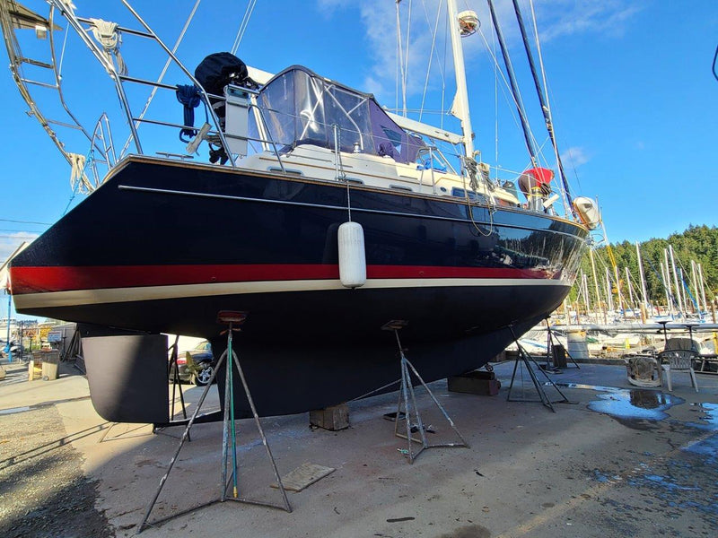 Island Packet 445 "Lucia Rose"