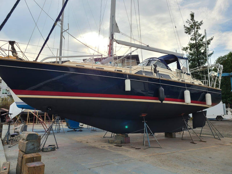 Island Packet 445 "Lucia Rose"