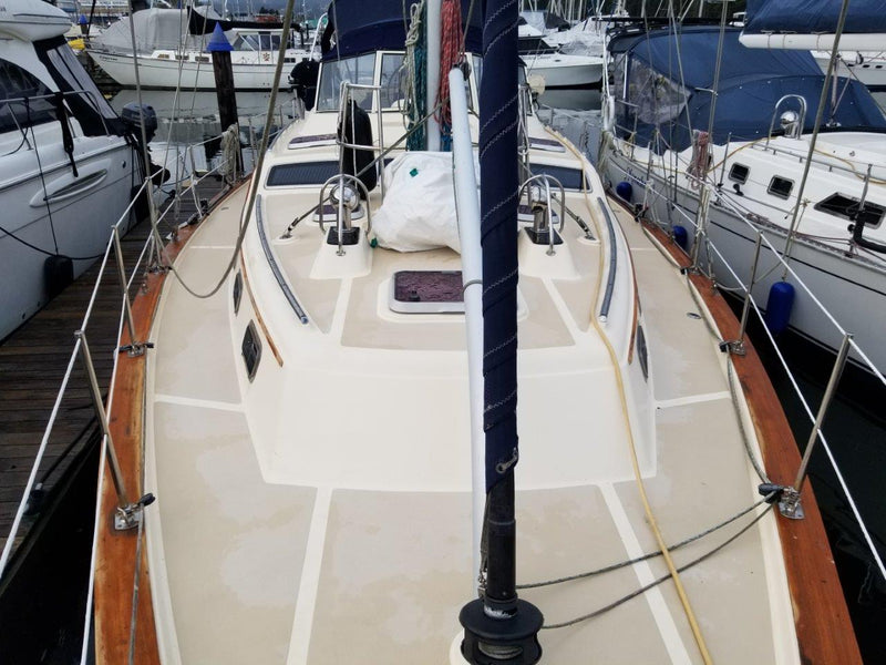 Island Packet 445 "Lucia Rose"
