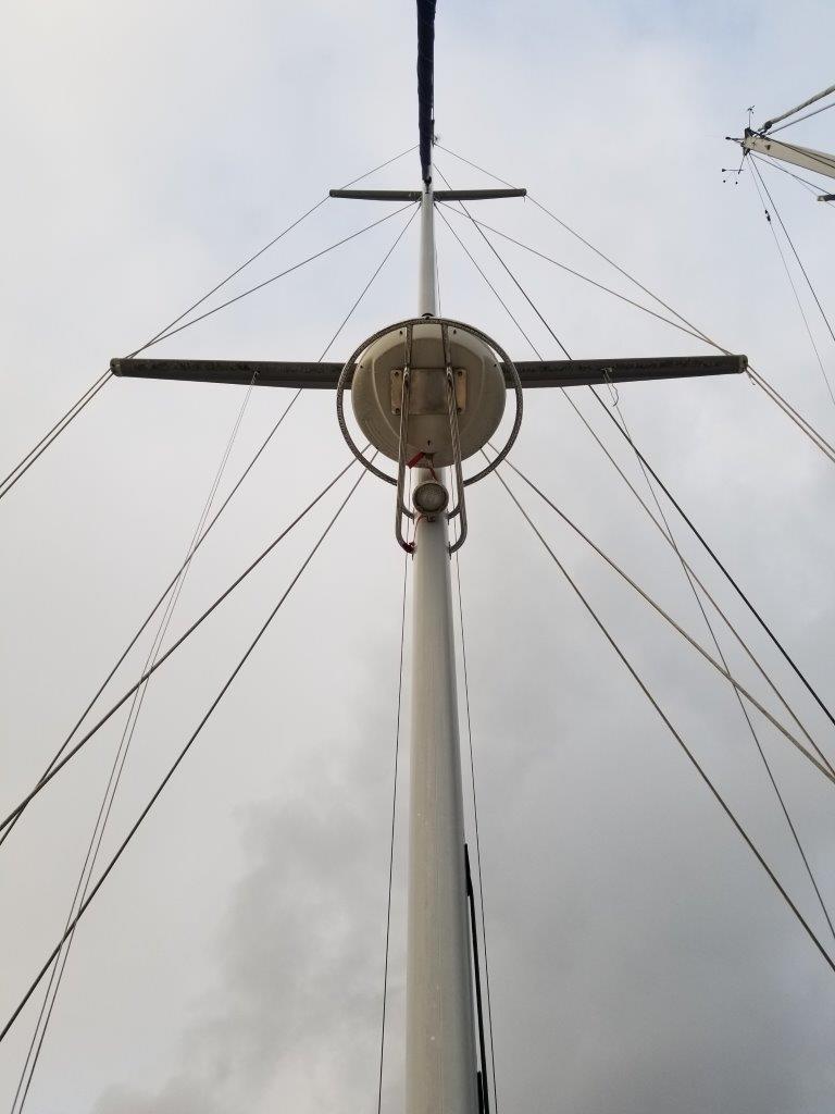 Island Packet 445 "Lucia Rose"
