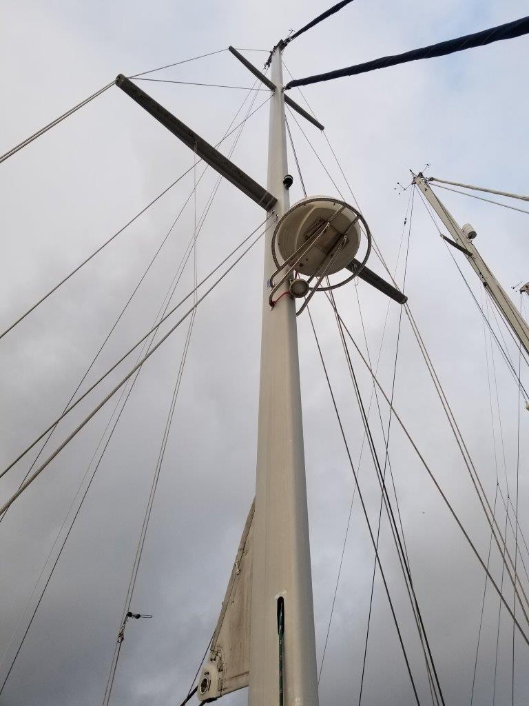 Island Packet 445 "Lucia Rose"