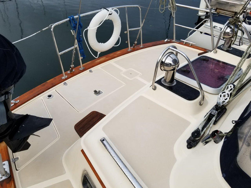 Island Packet 445 "Lucia Rose"