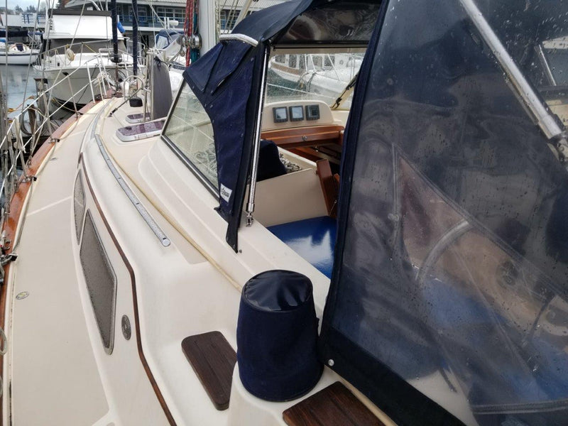 Island Packet 445 "Lucia Rose"