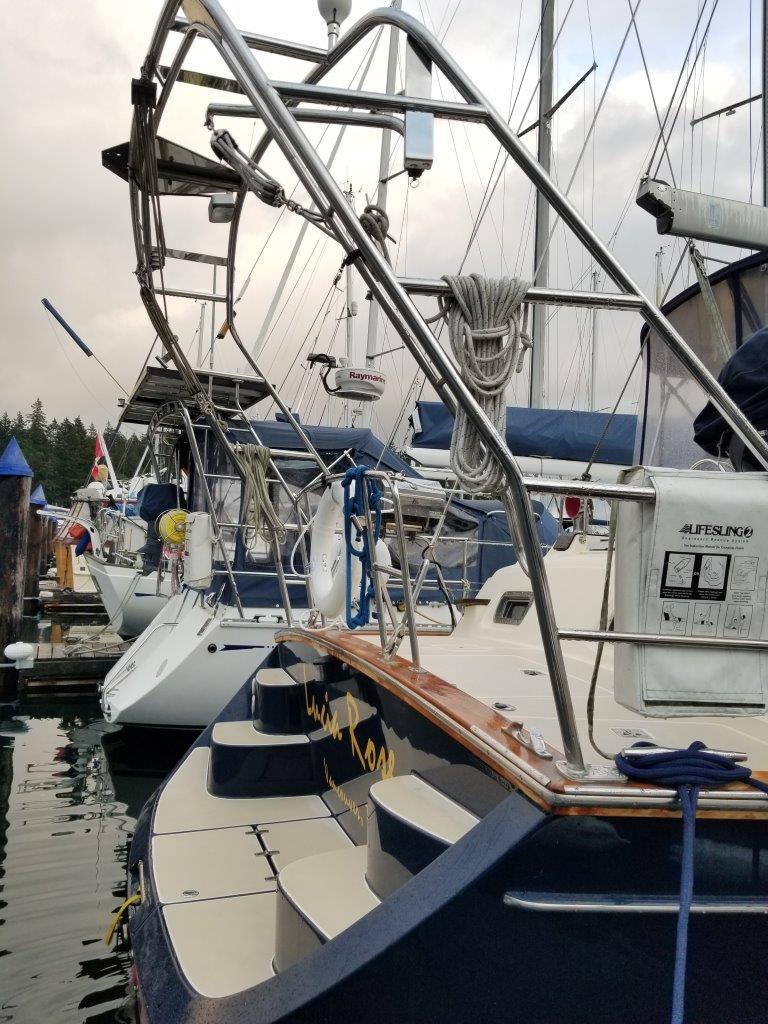 Island Packet 445 "Lucia Rose"