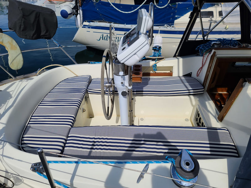 Pacific Seacraft 37_Summer Breeze