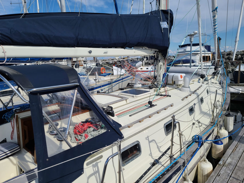 Pacific Seacraft 37_Summer Breeze
