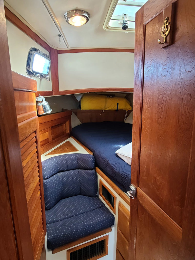 Pacific Seacraft 37_Summer Breeze