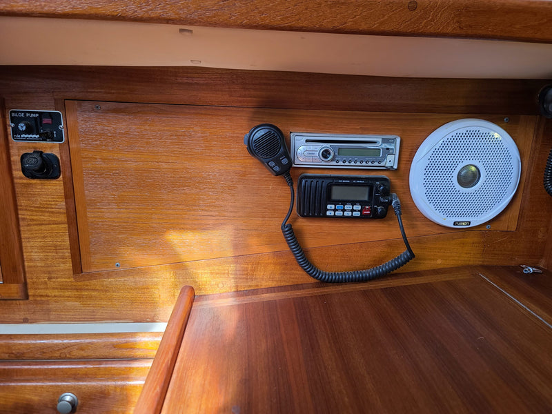 Pacific Seacraft 37_Summer Breeze