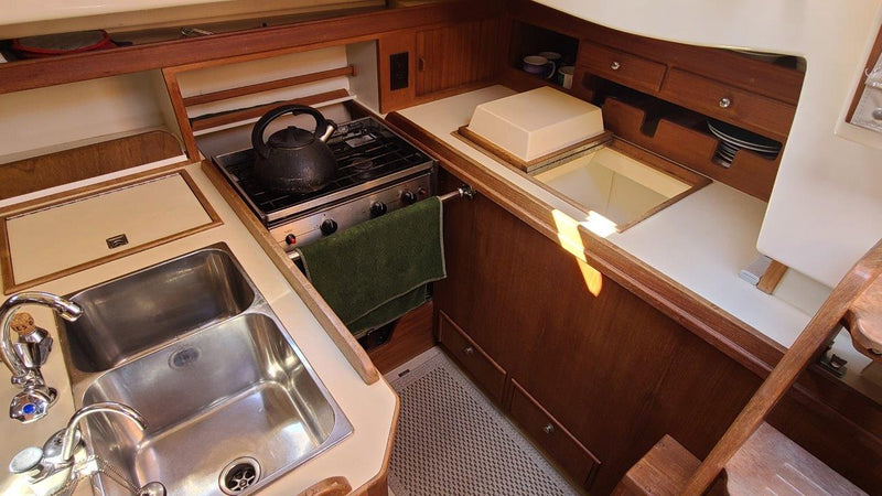 1999 Island Packet 350