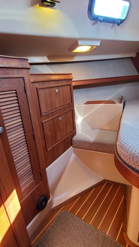 Island Packet 350 - CAROUSEL