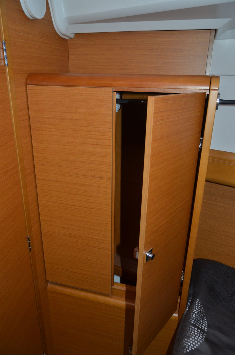2012 Jeanneau Sun Odyssey 379 OptiMystic