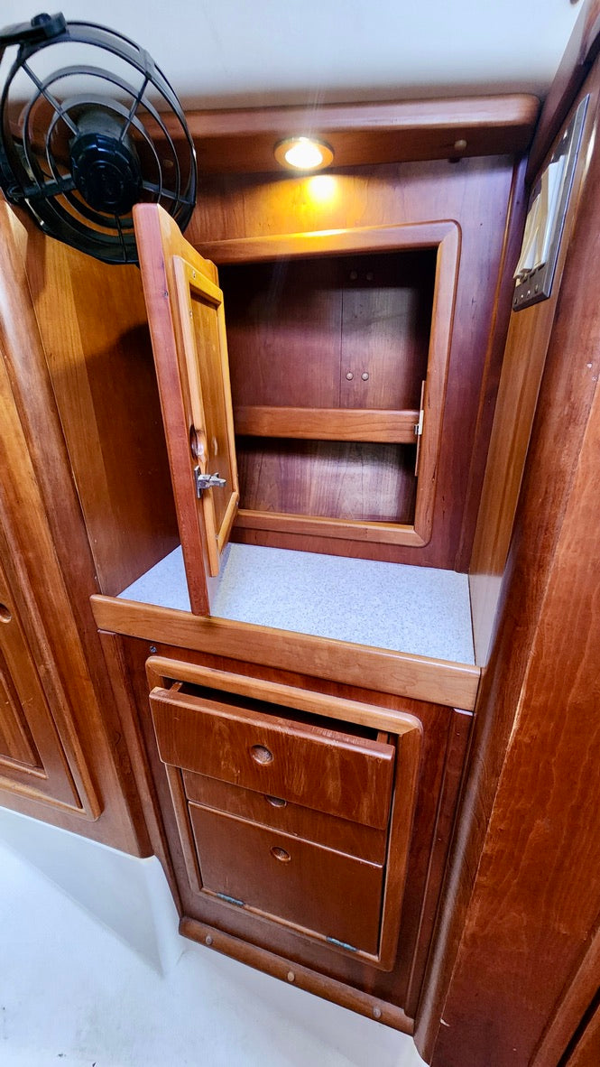 2003 Saga 43- LEGACY