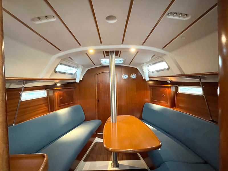 Beneteau Oceanis 331 - Irish Ayes