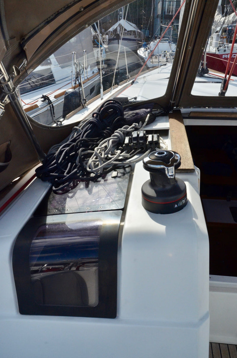 2012 Jeanneau Sun Odyssey 379 OptiMystic