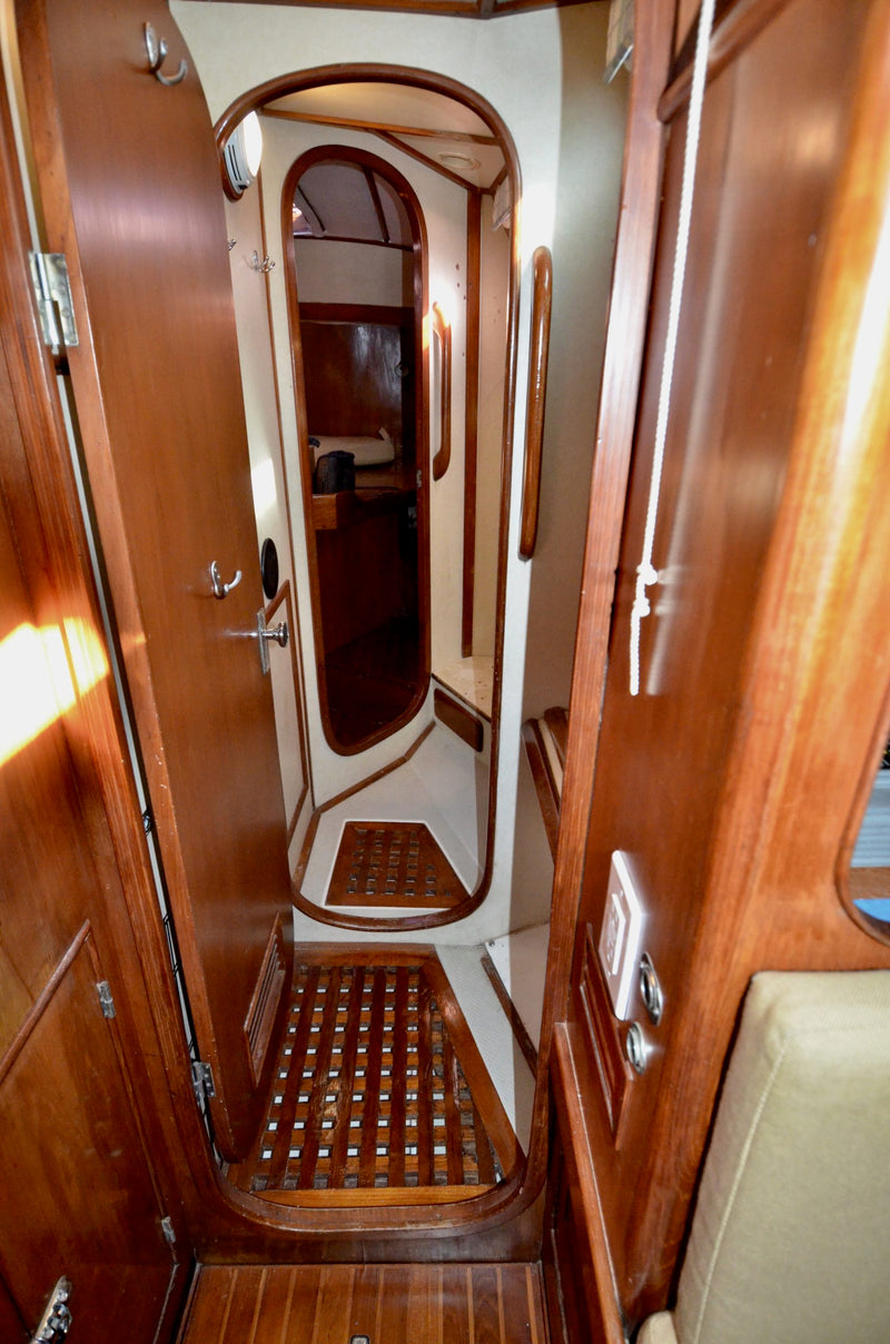 1989 Hylas 44 - Marama