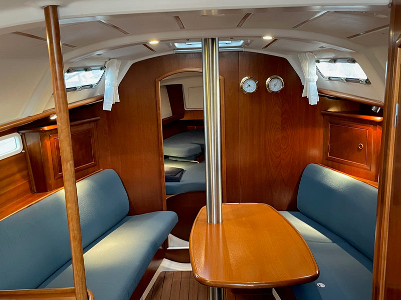 Beneteau Oceanis 331 - Irish Ayes