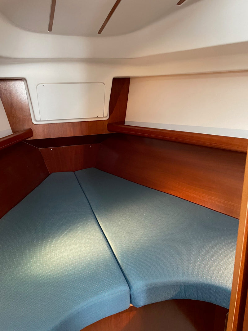 Beneteau Oceanis 331 - Irish Ayes