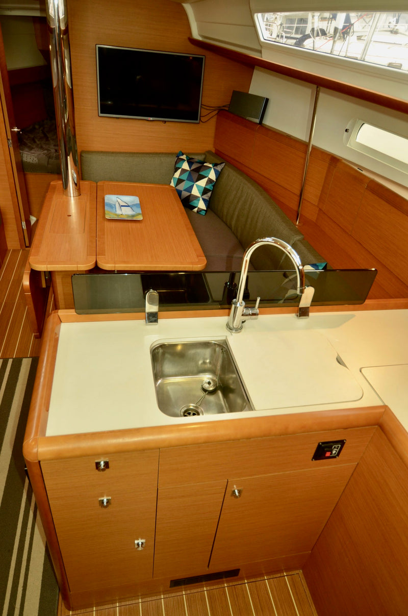 2012 Jeanneau Sun Odyssey 379 OptiMystic