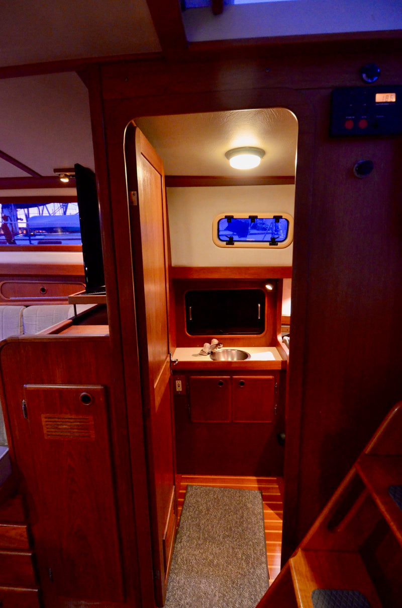 1988 Sceptre 41 - First Light