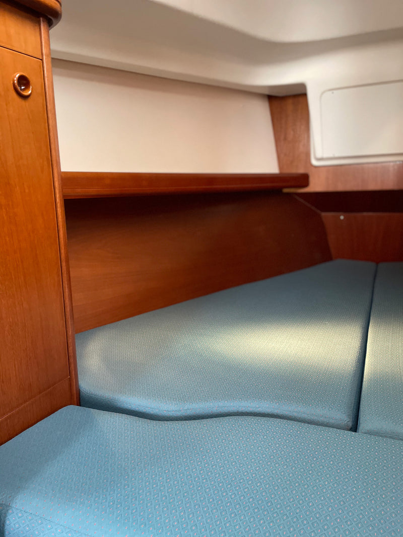 Beneteau Oceanis 331 - Irish Ayes