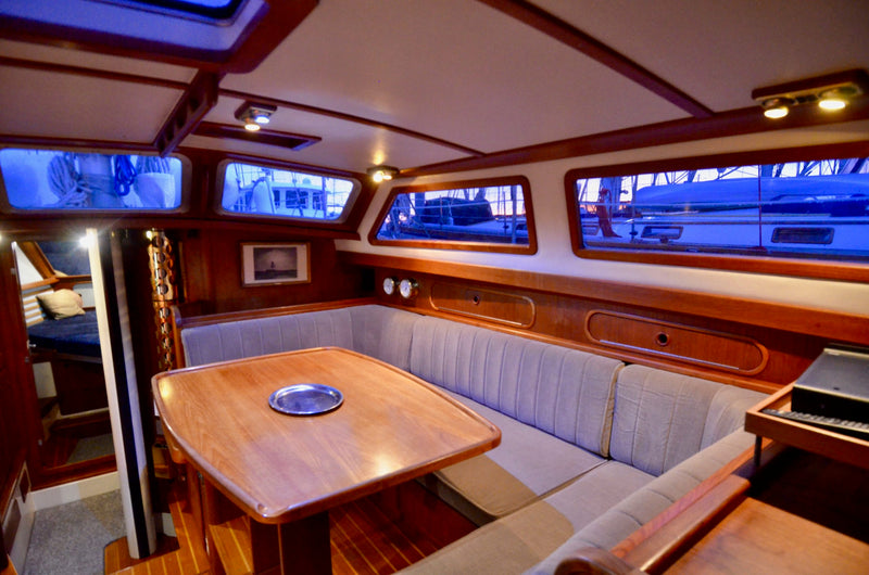 1988 Sceptre 41 - First Light