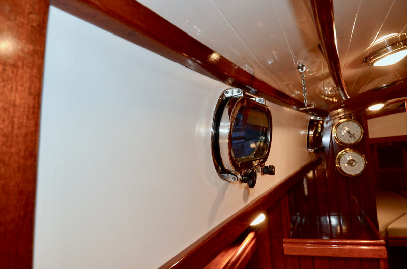 Shannon 39- Loon
