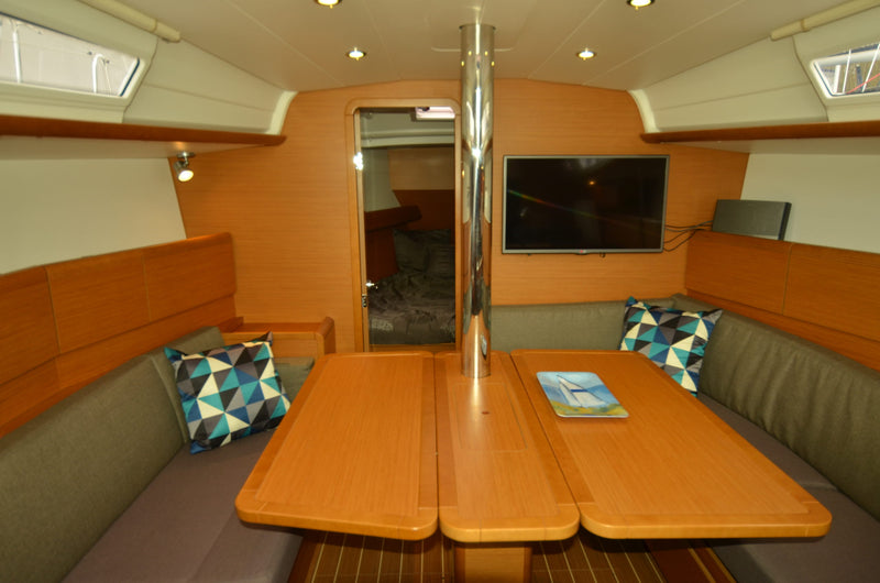 2012 Jeanneau Sun Odyssey 379 OptiMystic