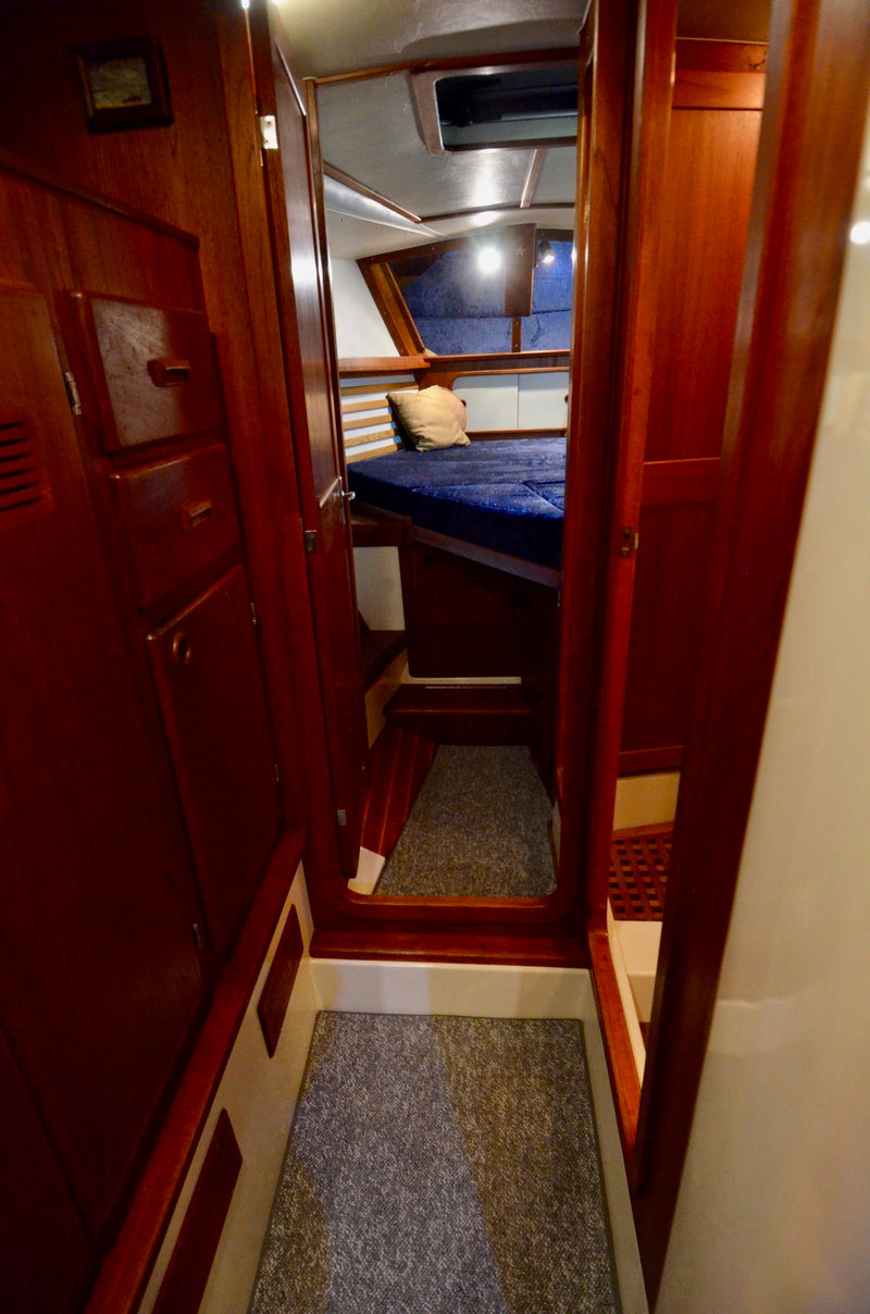 1988 Sceptre 41 - First Light