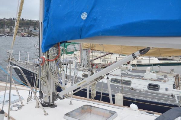 Hallberg Rassy 39 Over the Edge