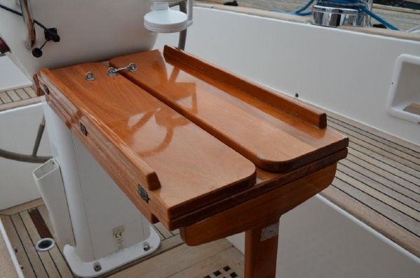 Hallberg Rassy 39 Over the Edge