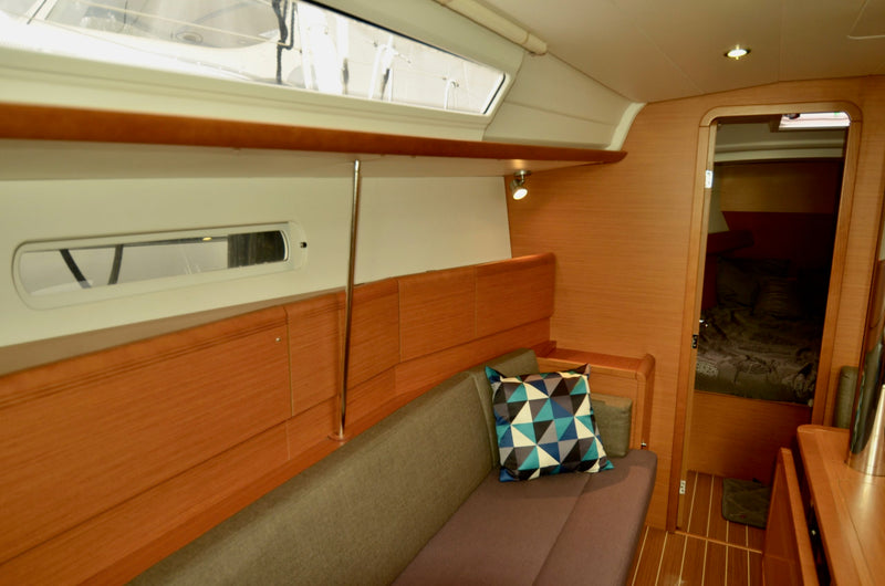 2012 Jeanneau Sun Odyssey 379 OptiMystic