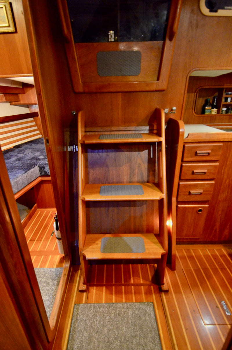 1988 Sceptre 41 - First Light