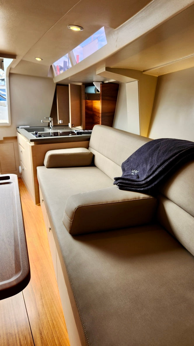 2020 Saffier SE 37 Lounge- "LOON"