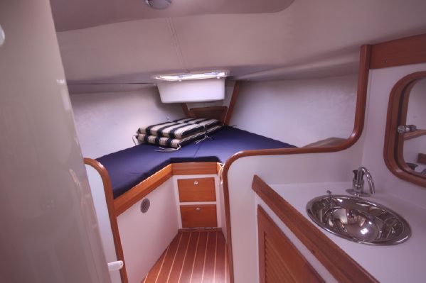 Alerion Express 33 - Ithaca