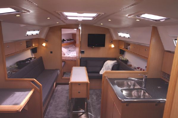 Bavaria Cruiser 36 - TIMBER
