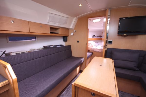 Bavaria Cruiser 36 - TIMBER