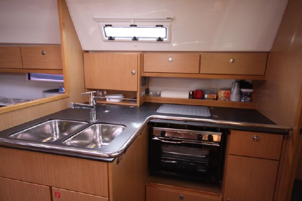 Bavaria Cruiser 36 - TIMBER