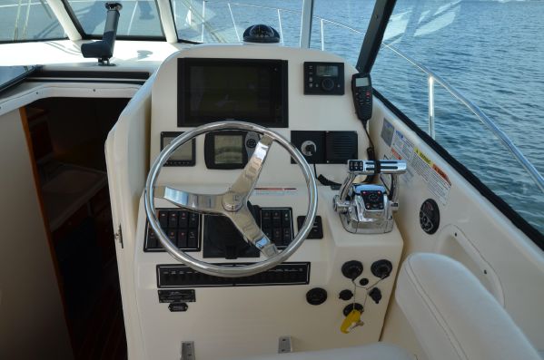 Pursuit 3370 Offshore