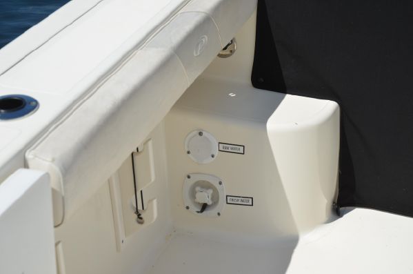 Pursuit 3370 Offshore