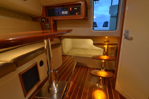 Pursuit 3370 Offshore