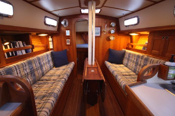 Ocean Explorer - Valiant 39