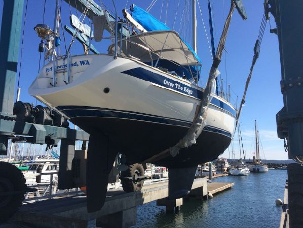 Hallberg Rassy 39 Over the Edge