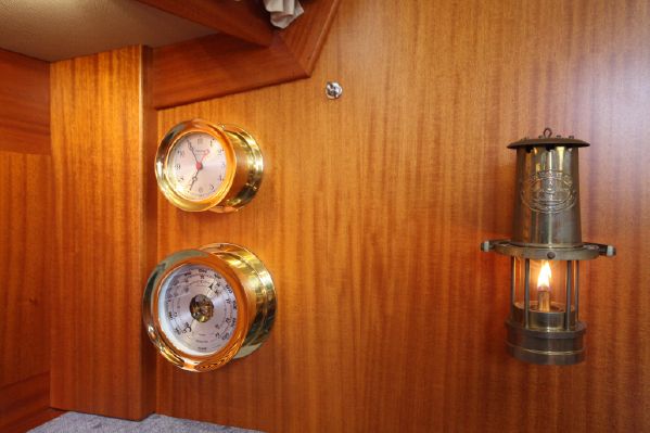 Hallberg Rassy 39 Over the Edge